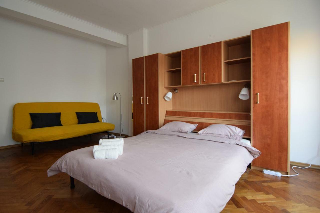 Ferienwohnung Resedinta Lui Calin - Downtown Park Cismigiu Bukarest Exterior foto